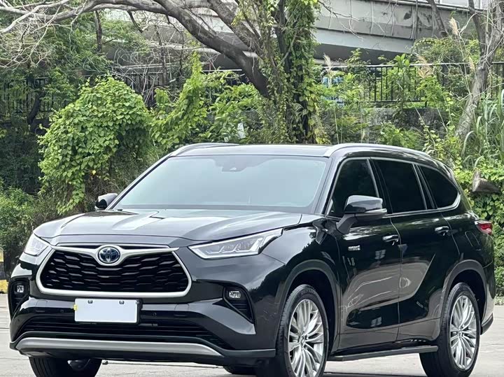 Toyota Highlander, 2023 — купить в Саранске под ключ