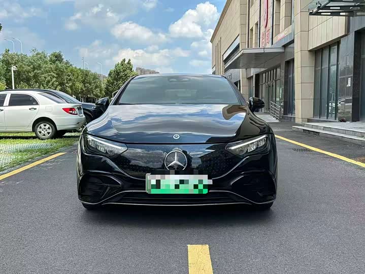 Mercedes-Benz EQE, 2023 — фото 2 из 9
