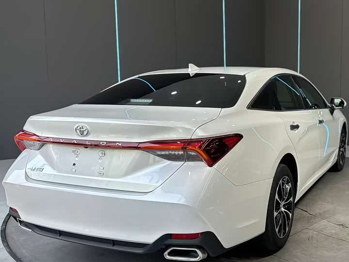 Toyota Avalon, 2023 — фото 6 из 9