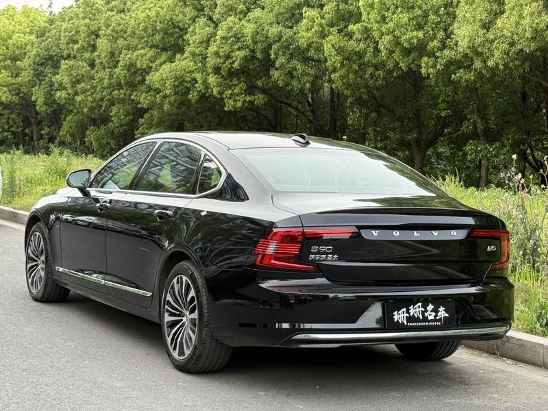 Volvo S90, 2025 — фото 4 из 12