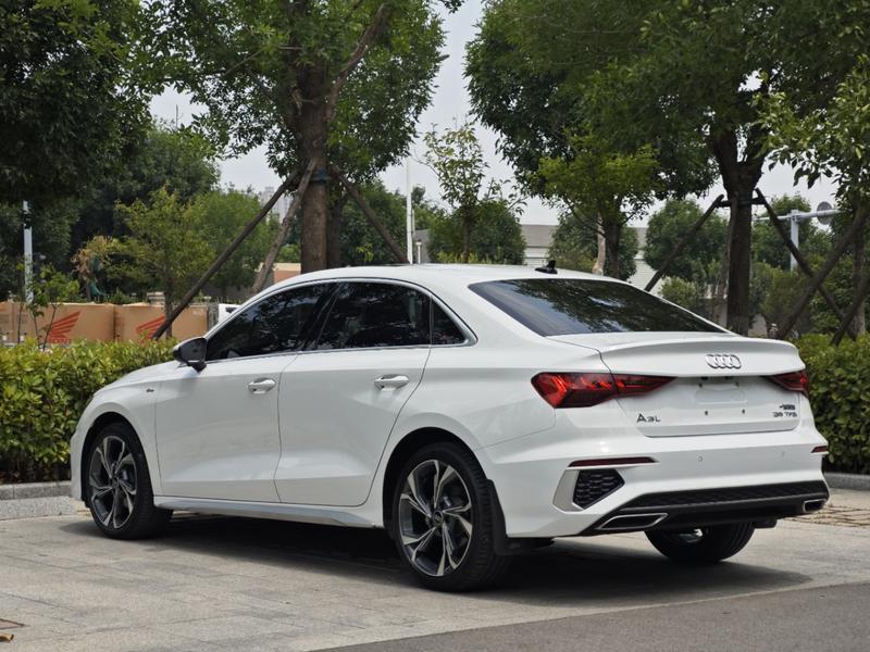 Audi A3, 2023 — фото 4 из 12