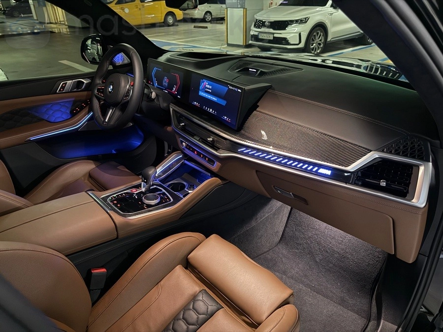 BMW X5 M, 2025 — фото 7 из 9