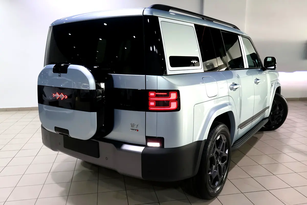 BYD Leopard Titanium 7, 2026 — фото 5 из 10