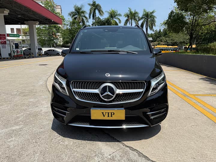 Mercedes-Benz V-Class, 2022 — фото 8 из 9