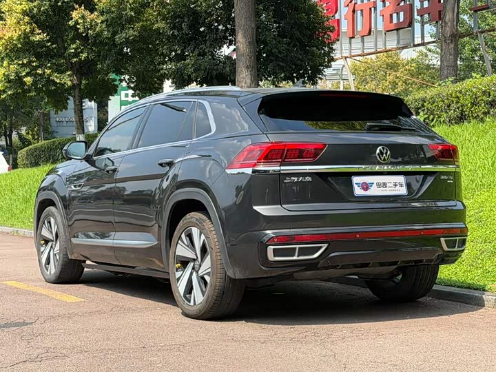 Volkswagen Teramont X, 2022 — фото 4 из 9