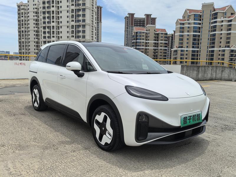 BAIC Arcfox Kaola S, 2025 — фото 3 из 12