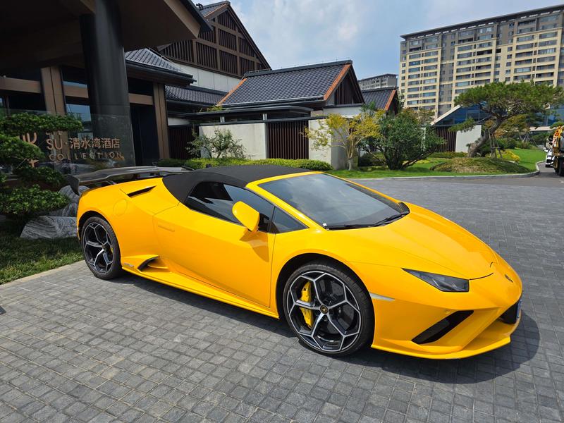 Lamborghini Huracán, 2021 — фото 3 из 7