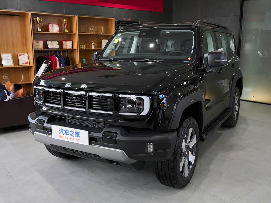 BAIC Beijing BJ40 Hybrid, 2026 — купить в Туле под ключ
