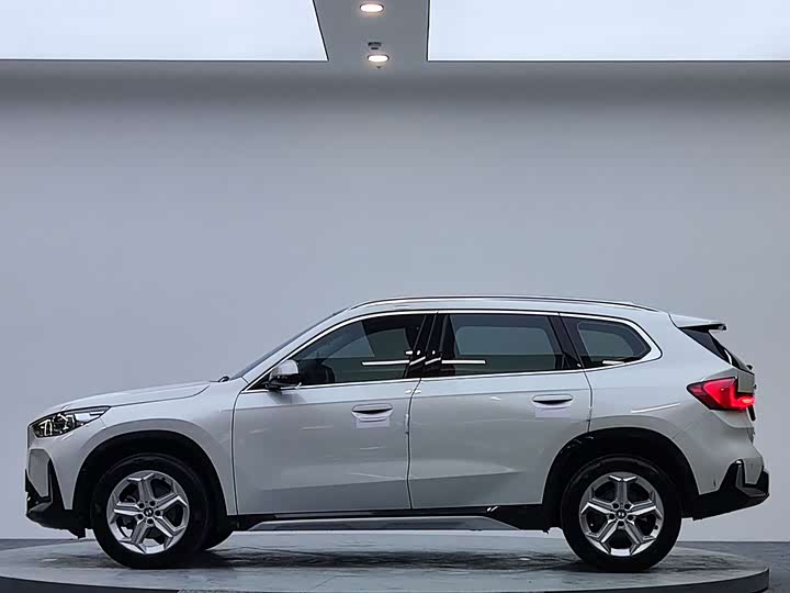 BMW X1, 2023 — фото 4 из 9