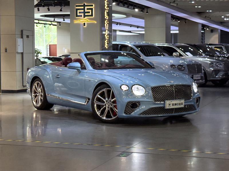 Bentley Continental GT, 2023 — фото 3 из 12
