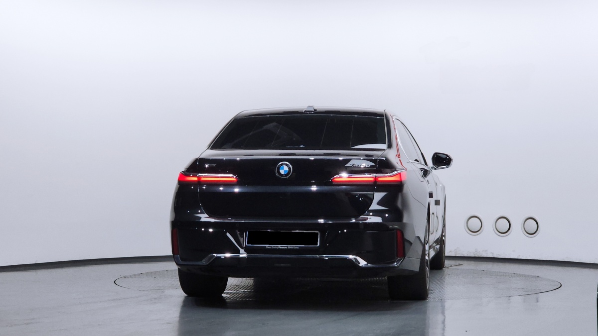 BMW 7 Series, 2024 — фото 4 из 12