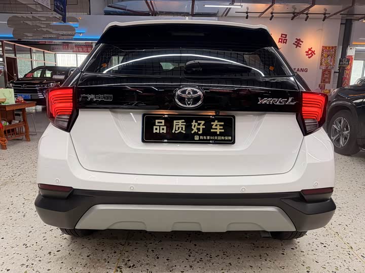 Toyota Yaris L Hatchback, 2022 — фото 4 из 9