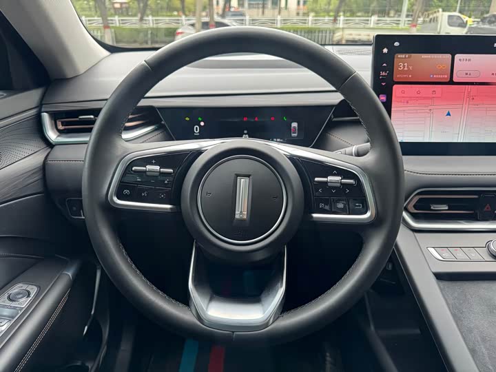 Wey Latte DHT Hybrid, 2024 — фото 7 из 9
