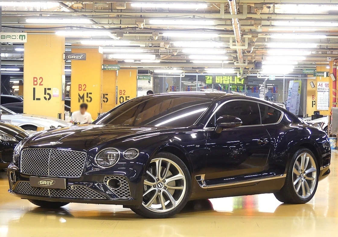 Bentley Continental GT, 2022 — фото 2 из 12