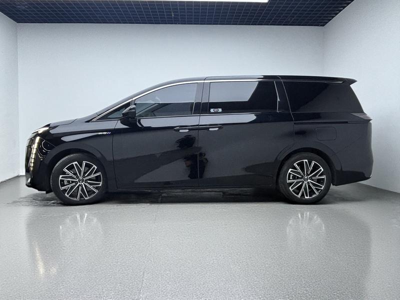 GAC Trumpchi E8, 2023 — фото 4 из 12