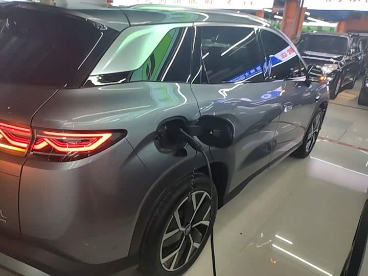 BYD Song L DM-i Hybrid, 2026 — фото 7 из 9