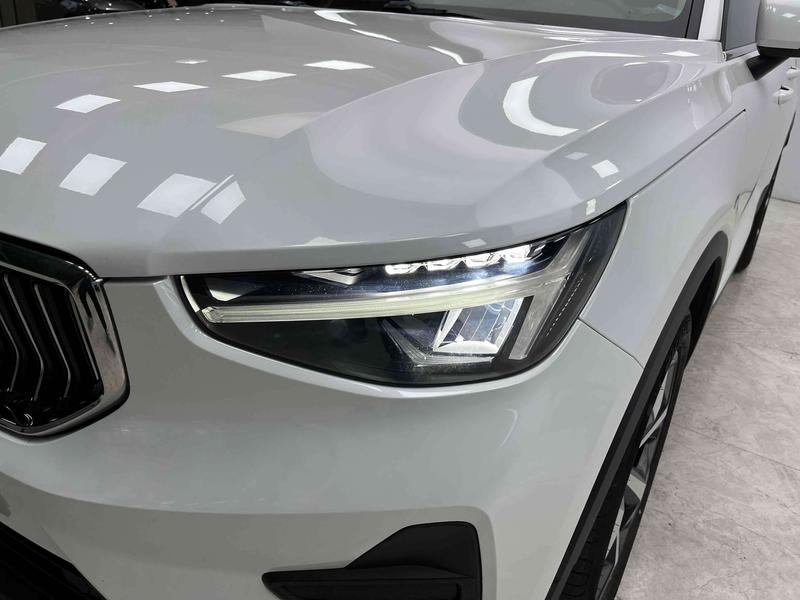 Volvo XC40, 2023 — фото 7 из 12