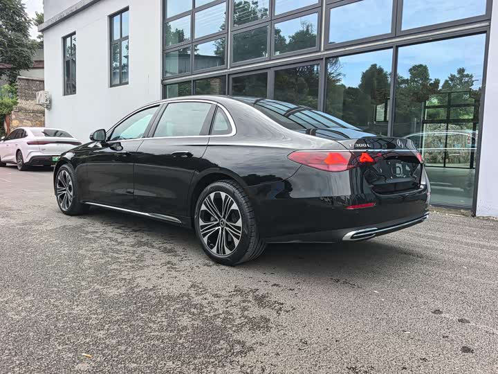 Mercedes-Benz E-Class, 2025 — фото 9 из 9