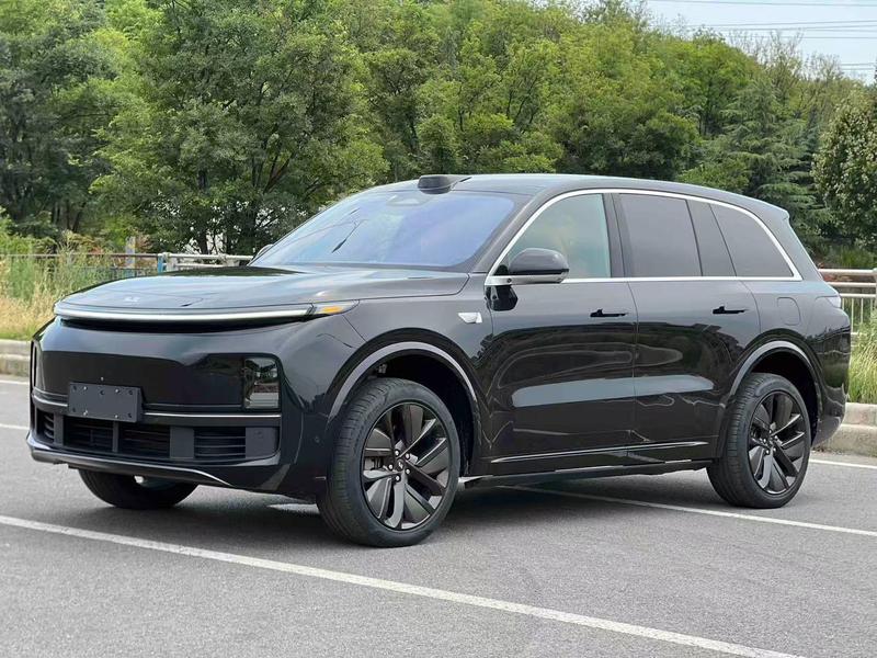 LiXiang L8, 2024 — купить в Санкт-Петербурге под ключ