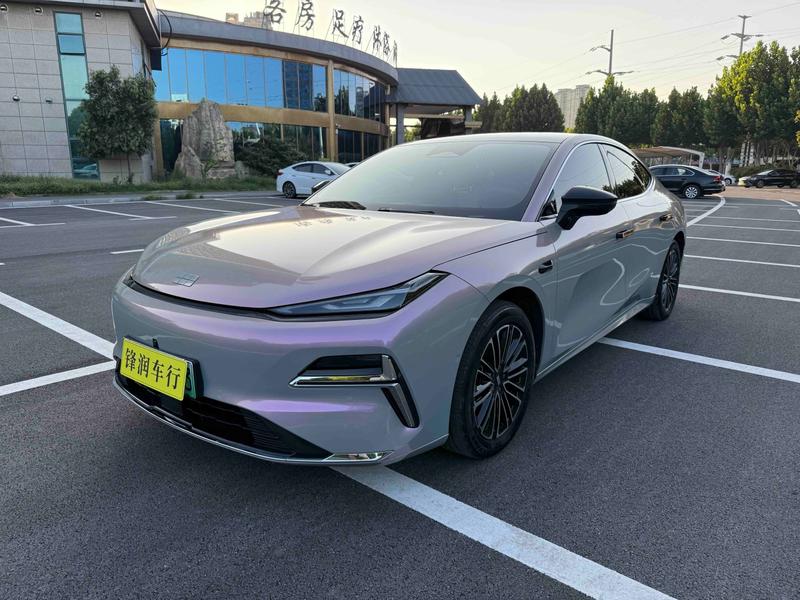 Geely Galaxy Starshine 8 EM-i, 2025 — купить в Иванове под ключ