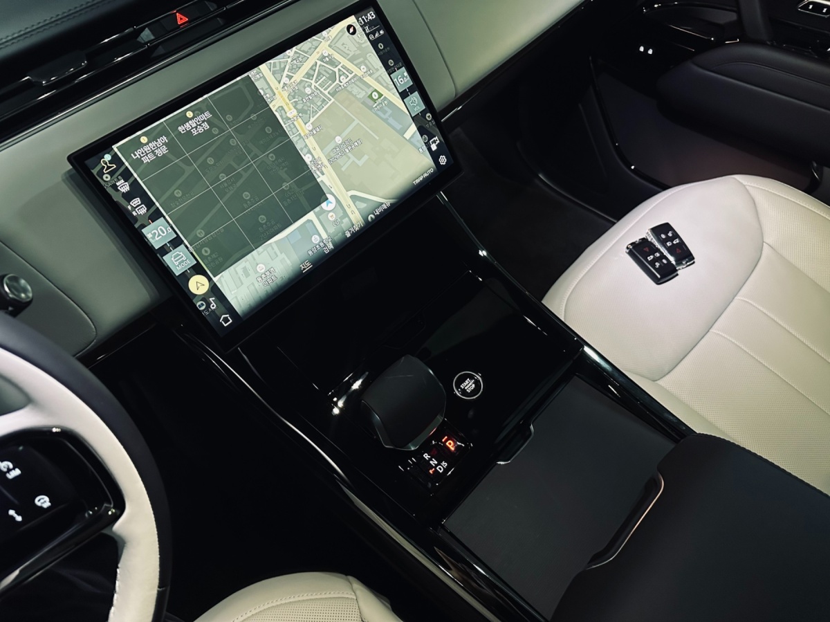 Land Rover Range Rover Sport, 2025 — фото 11 из 12