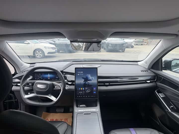 Geely Preface L, 2025 — фото 4 из 9