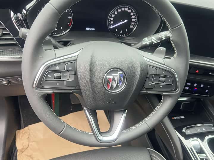 Buick Envision Plus, 2022 — фото 8 из 9