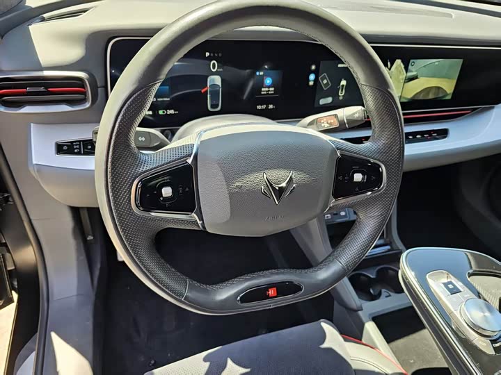 BAIC Arcfox Alpha S, 2023 — фото 8 из 9
