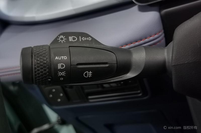Geely Geometry E Firefly, 2023 — фото 11 из 12