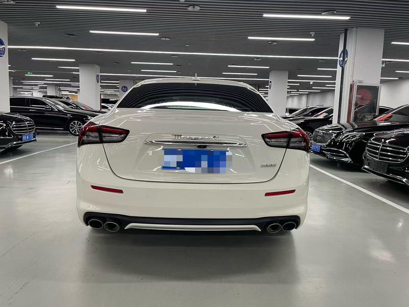 Maserati Ghibli, 2021 — фото 5 из 12