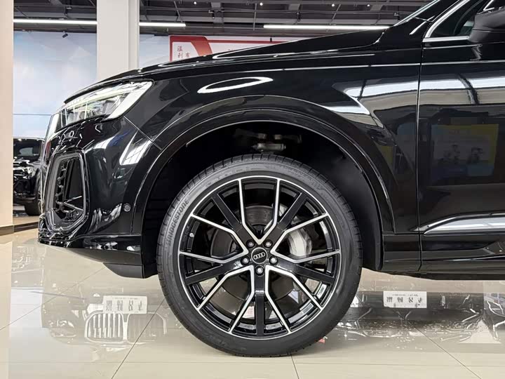 Audi Q7, 2024 — фото 6 из 9