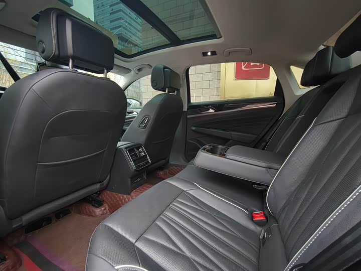 Volkswagen Passat, 2023 — фото 6 из 9