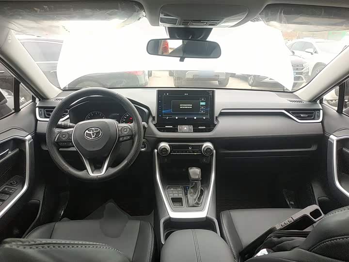 Toyota Wildlander, 2022 — фото 6 из 9