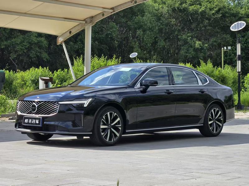 Volvo S90, 2025 — купить в Санкт-Петербурге под ключ