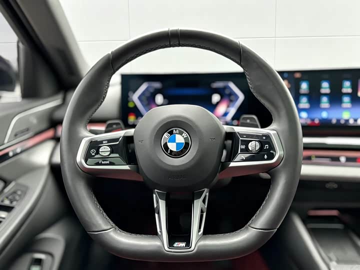BMW 5 Series, 2024 — фото 6 из 9