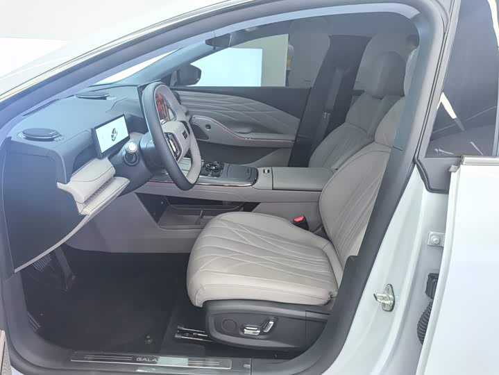 Geely Galaxy Starshine 8 EM-i, 2025 — фото 9 из 9