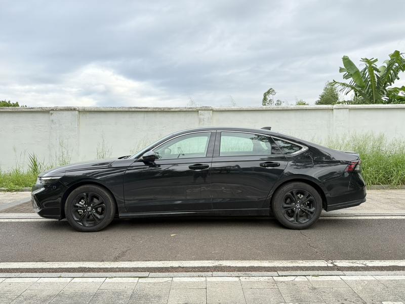 Honda Accord, 2025 — фото 4 из 12