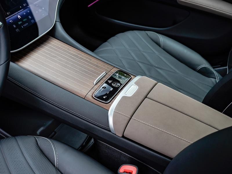 Mercedes-Benz EQS, 2023 — фото 10 из 12