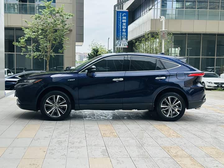 Toyota Harrier, 2022 — фото 4 из 9