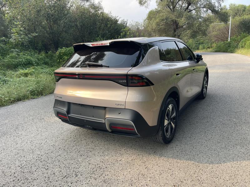 Changan Qiyuan (Nevo) Q05, 2025 — фото 6 из 12