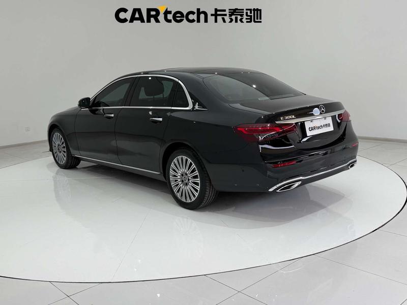 Mercedes-Benz E-Class, 2023 — фото 5 из 12