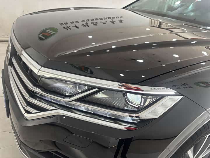Volkswagen Touareg, 2025 — фото 9 из 9