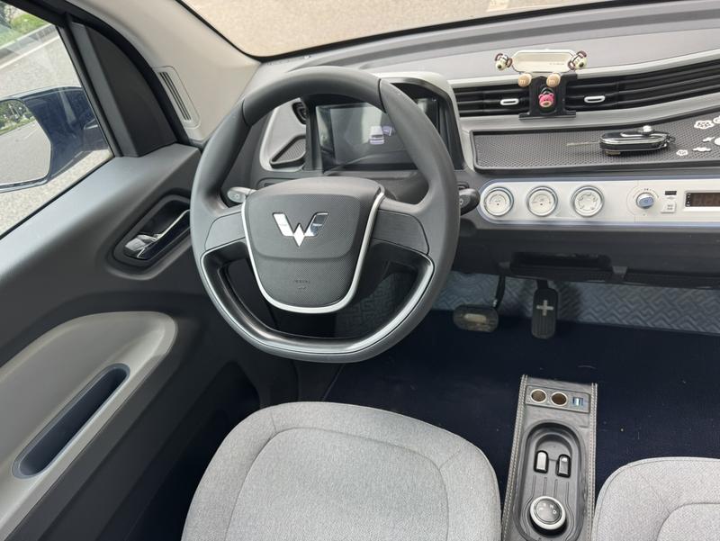 Wuling Mini EV, 2021 — фото 9 из 12
