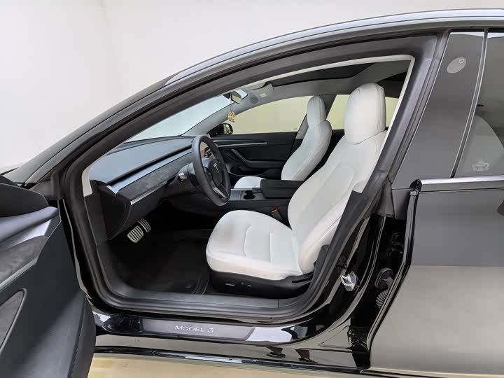 Tesla Model 3, 2023 — фото 5 из 9
