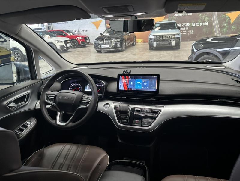 Roewe iMax 8, 2023 — фото 9 из 12