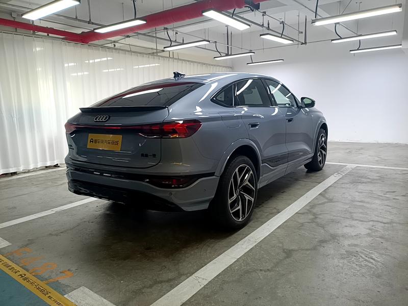 Audi Q6L e-tron Sportback, 2026 — фото 7 из 12
