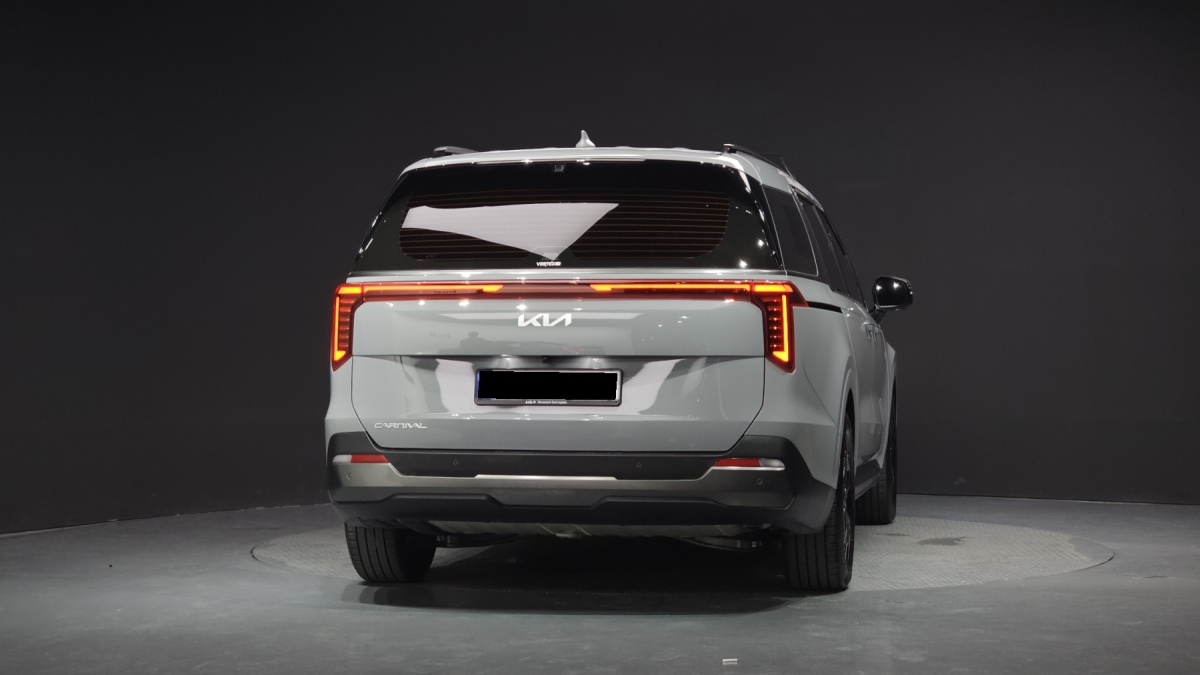 Kia Carnival, 2024 — фото 4 из 12