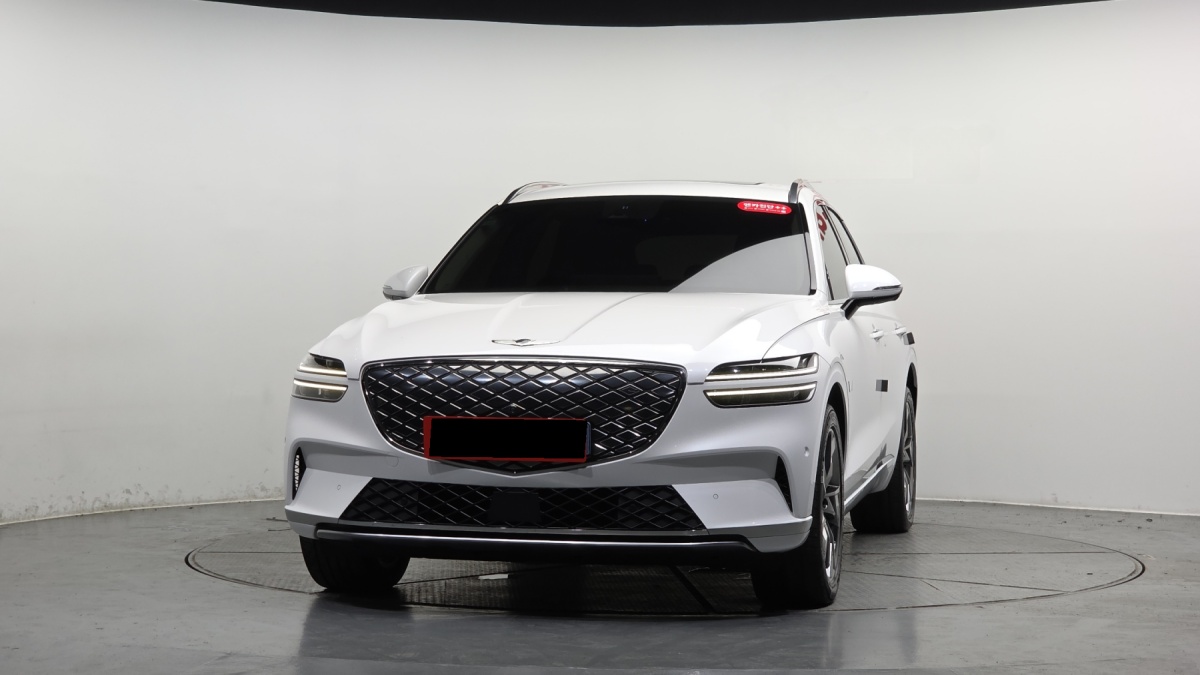 Genesis GV70, 2022 — фото 3 из 12