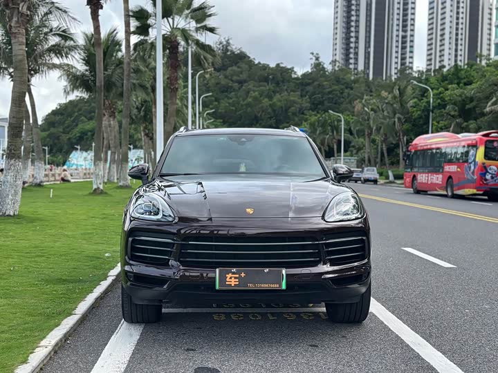 Porsche Cayenne Hybrid, 2022 — фото 2 из 9