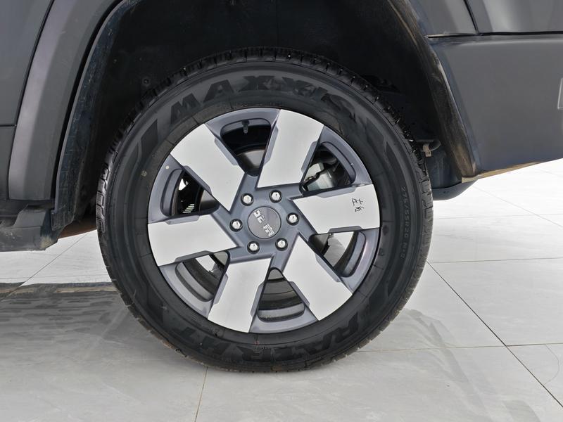 BAIC Beijing BJ40 Hybrid, 2025 — фото 11 из 12